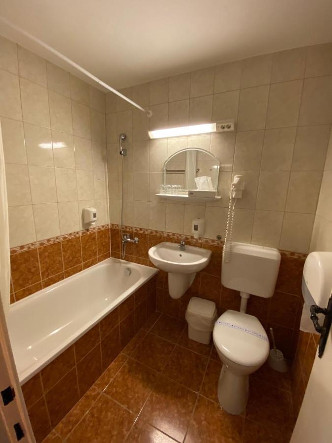 Solaris Hotel Balatonfoldvar Exterior photo