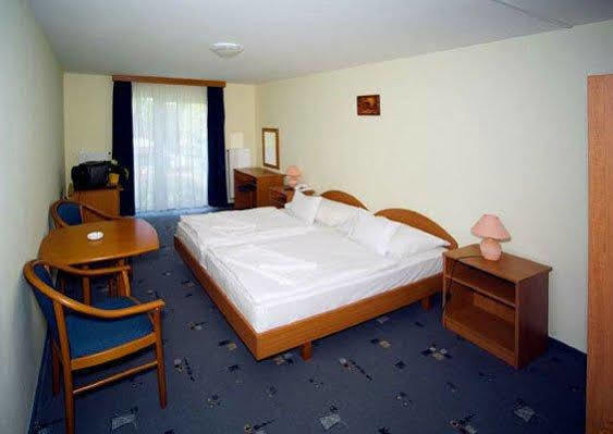 Solaris Hotel Balatonfoldvar Room photo