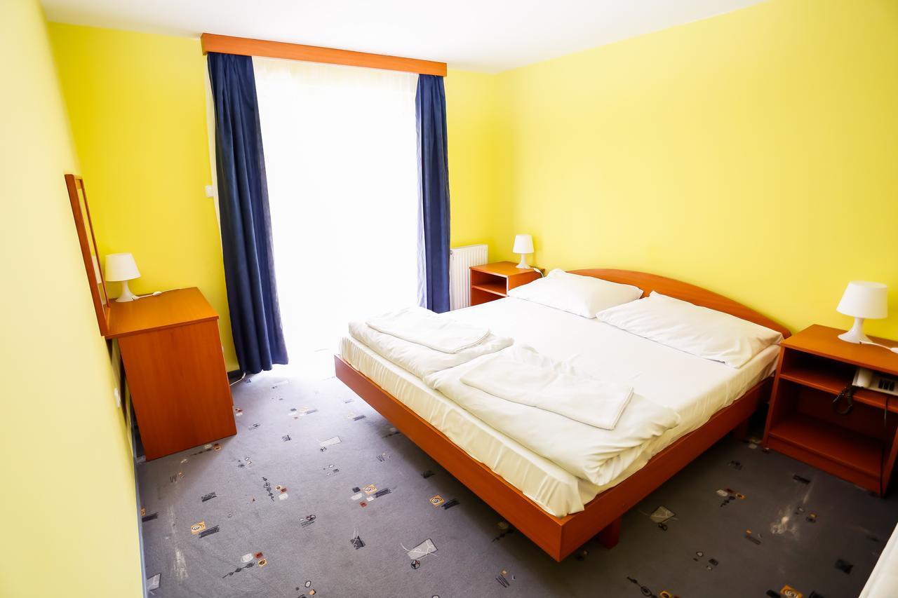 Solaris Hotel Balatonfoldvar Exterior photo